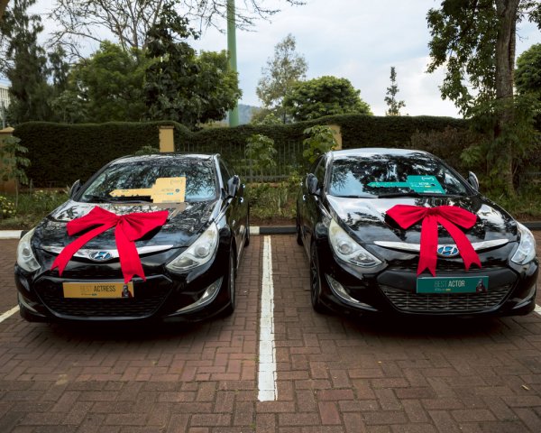 izi_modoka_ziri_mu_bwoko_bwa_hyundai_sonata-90b72